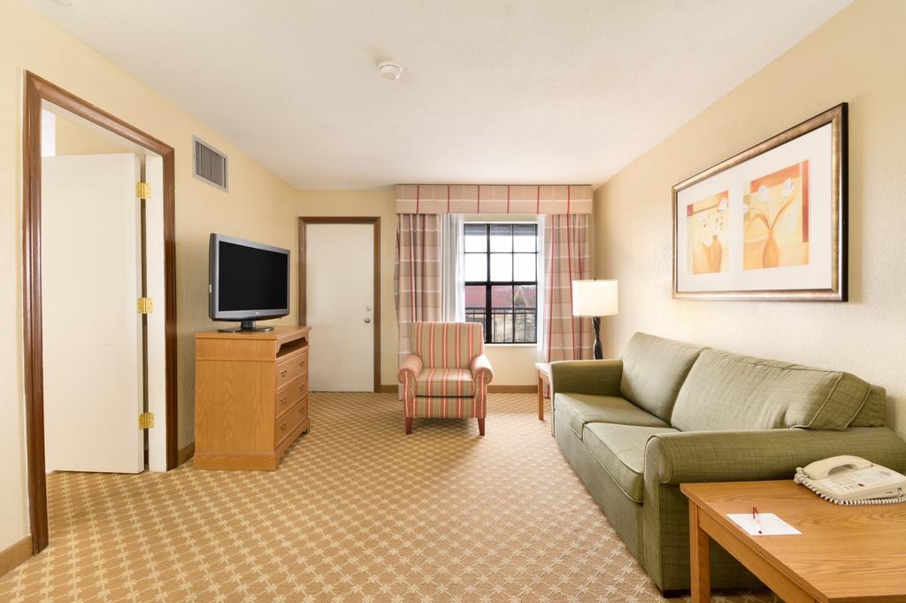 Ramada Huntsville Rom bilde