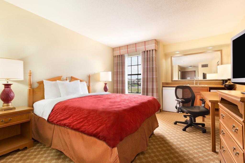 Ramada Huntsville Rom bilde